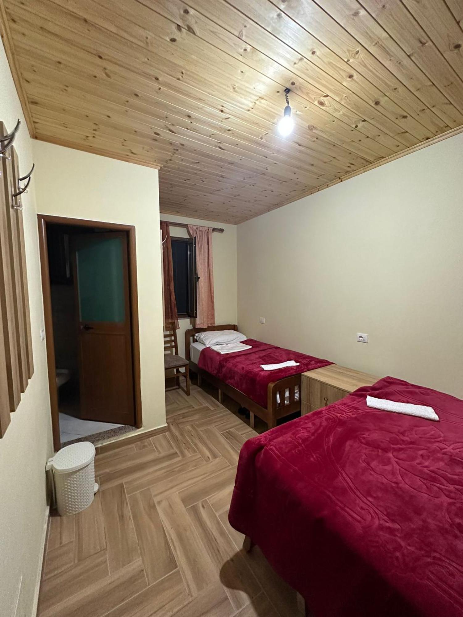 Guest House Shtepiza Theth Exterior foto