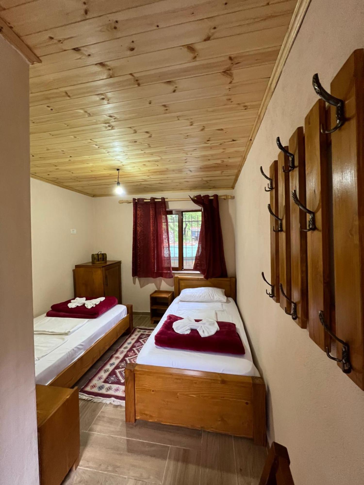 Guest House Shtepiza Theth Exterior foto