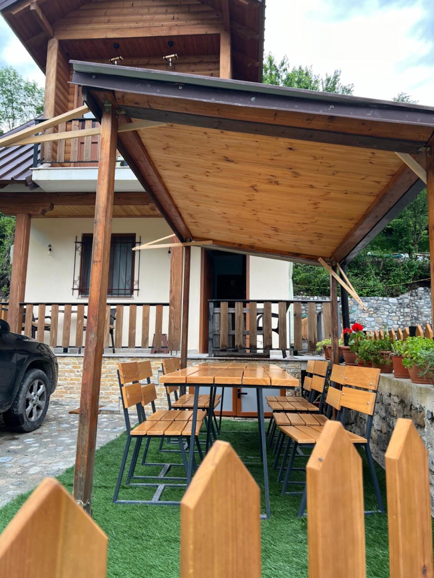 Guest House Shtepiza Theth Exterior foto