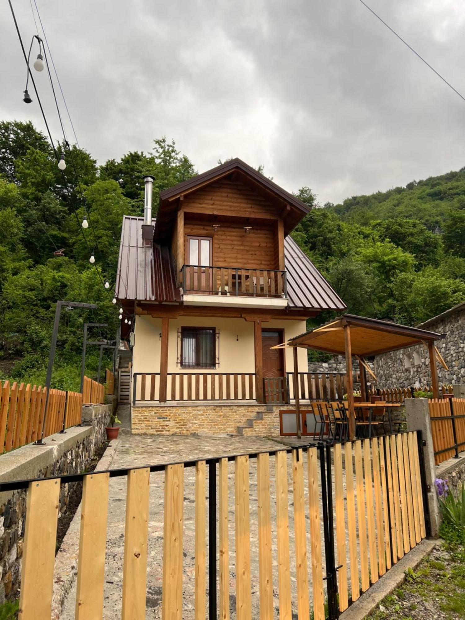 Guest House Shtepiza Theth Exterior foto