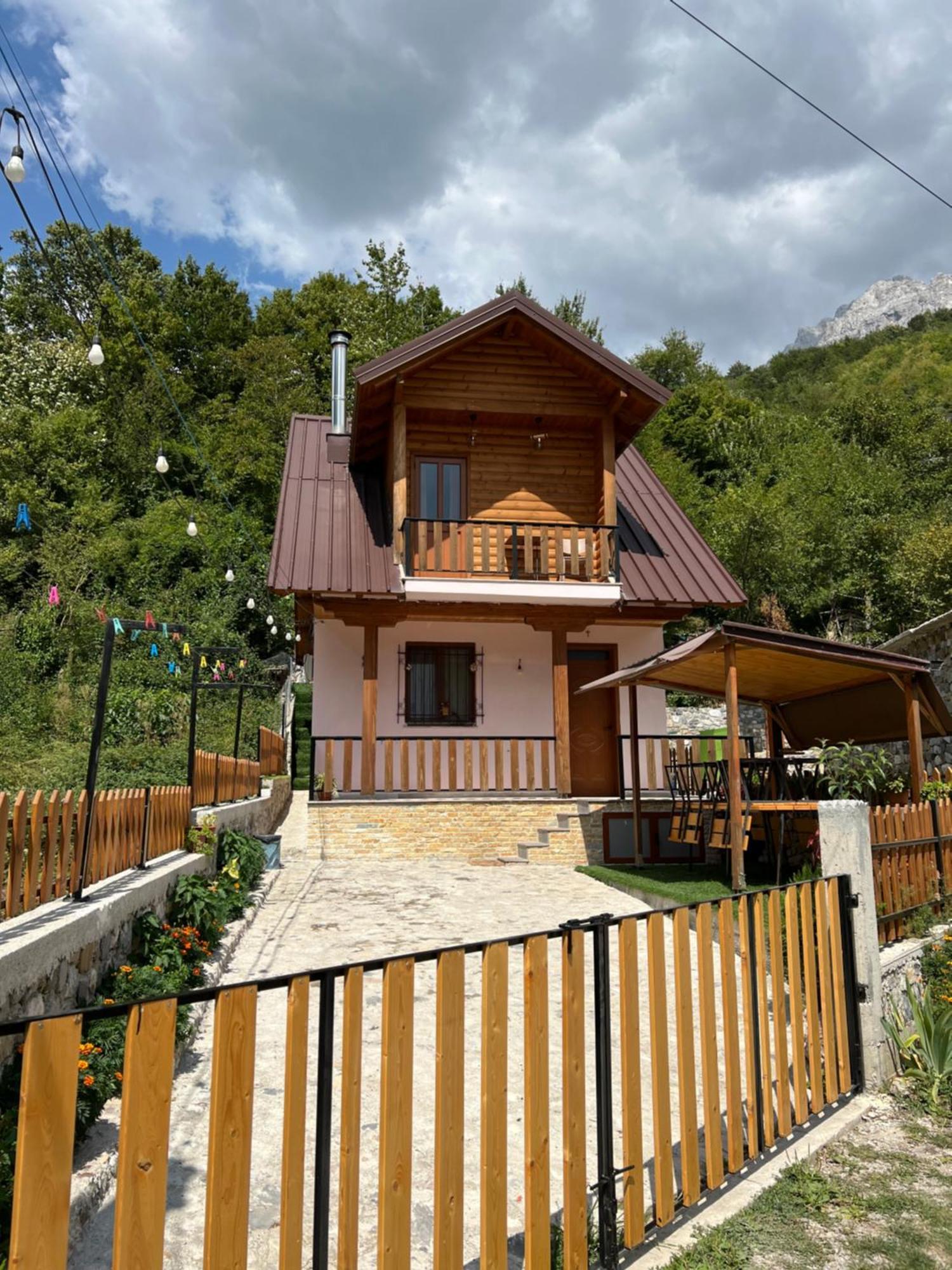 Guest House Shtepiza Theth Exterior foto